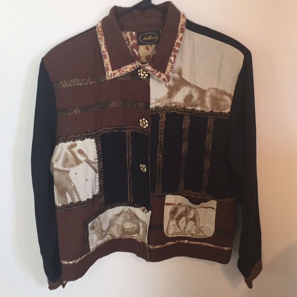 Allure size L button down shirt with shoulder pads